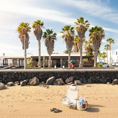 빌라 La Casa De La Playa *